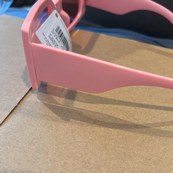 NWT Women’s Pink FGX Sunglasses - Picture 3 of 4
